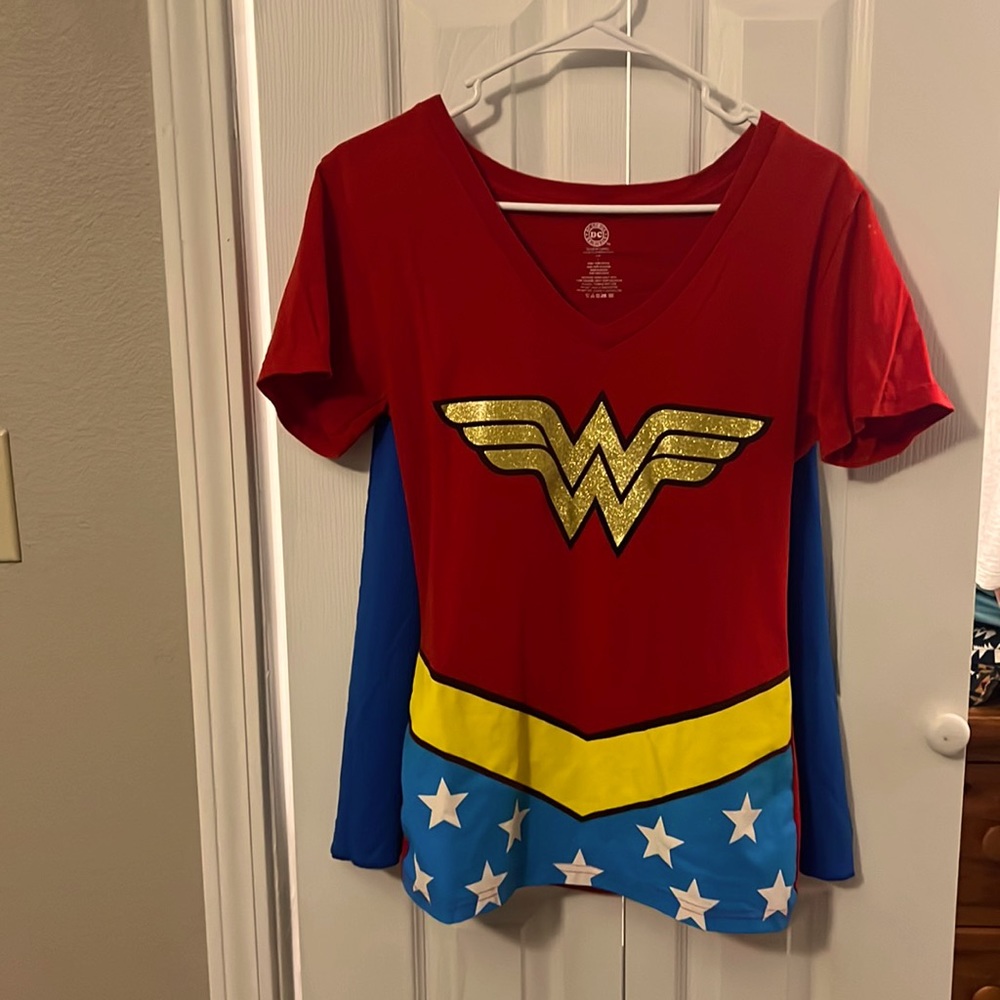 Wonder Woman tee with Cape. Women’s Large but fits like a Medium.